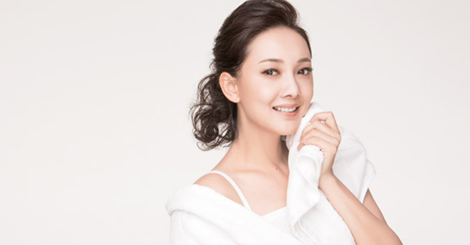 牛莉代言上海精华龙毛巾