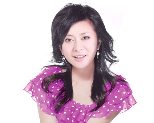 张恒代言诗妤化妆品