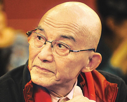 游本昌代言世纪阳光太阳能